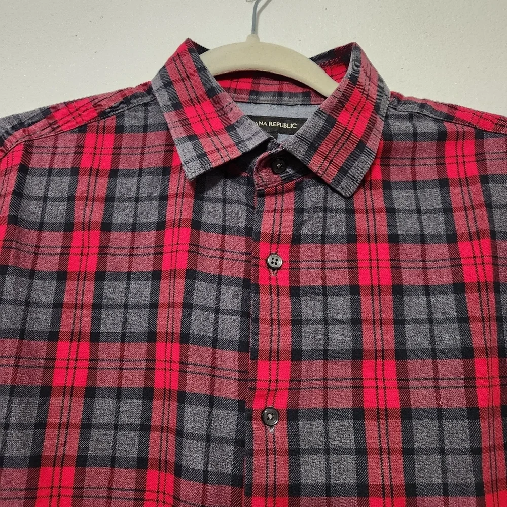 Banana Republic Button Down Long Sleeve